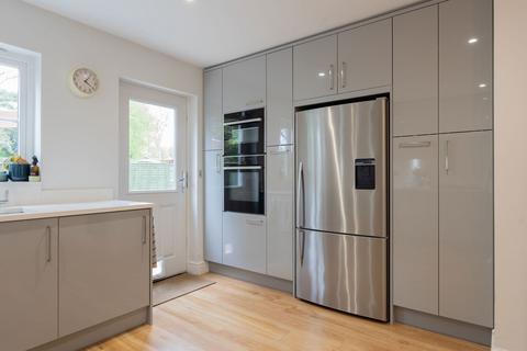 1 Jordon Close, Stansted, CM24 8SH