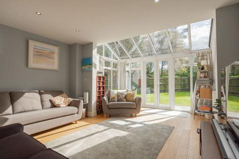 1 Jordon Close, Stansted, CM24 8SH