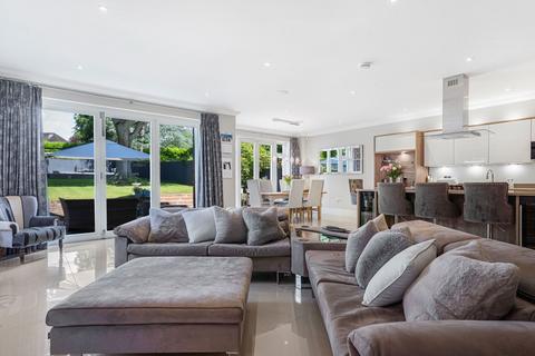 5 bedroom detached house for sale, Lammas Lane, Esher KT10