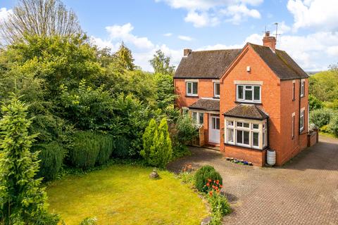 4 bedroom detached house for sale, Cross O'Cliff Hill, Lincoln LN5