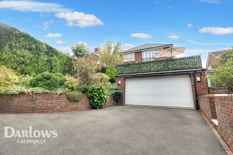 4 bedroom detached house for sale, Central Avenue, Blackwood