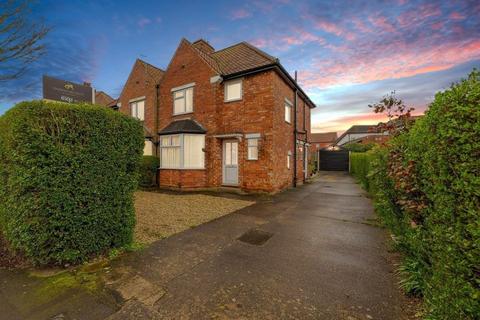 2 bedroom semi-detached house for sale, Byron Avenue, Lincoln LN2