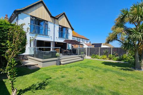 4 bedroom detached house for sale, Gresham Avenue, Margate CT9