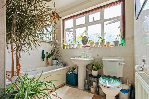 60 Cuthbert Road, Westgate-on-sea, CT8 8PA