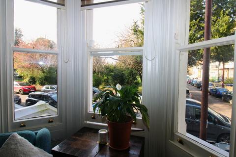 Flat 2, 14 Adrian Square, Westgate-on-sea, CT8 8SU