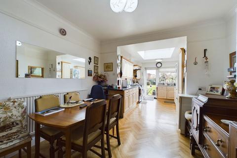 20 Martindale Road, Hounslow, TW4 7EP