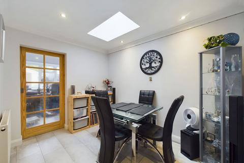 24 Aghemund Close, Chineham, Basingstoke, RG24 8XP
