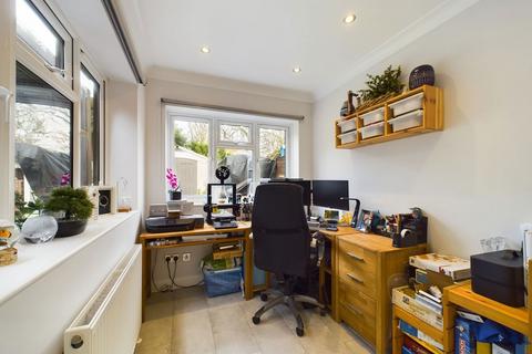 24 Aghemund Close, Chineham, Basingstoke, RG24 8XP