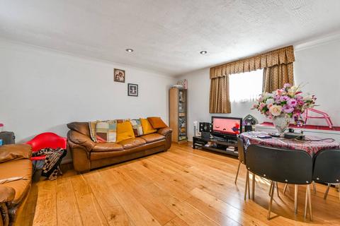 3 bedroom maisonette for sale, Eade Road, Harringay, London, N4