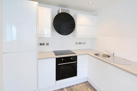 2 bedroom flat to rent, New Briggate, Leeds, West Yorkshire, LS1