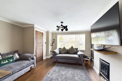 82 Castle Drive, Neath, SA11 3YE