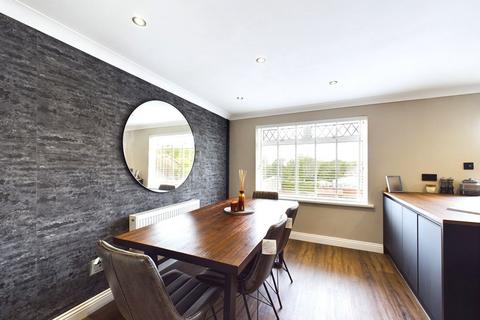 82 Castle Drive, Neath, SA11 3YE