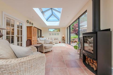 46a Whyteleafe Road, Caterham, CR3 5EF