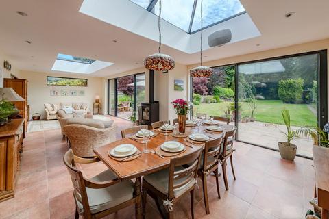 46a Whyteleafe Road, Caterham, CR3 5EF