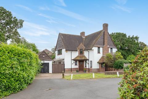 3 Highdaun Drive, London, SW16 4LY