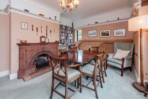 3 Highdaun Drive, London, SW16 4LY