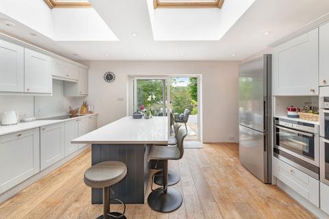 19 Beverley Road, Whyteleafe, CR3 0DW