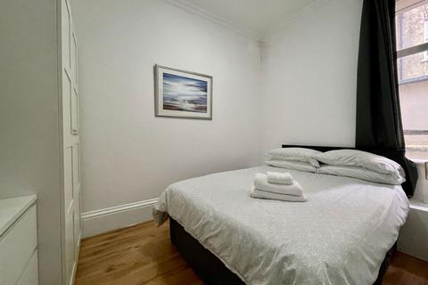 1 bedroom flat for sale, Westbourne Terrace, London W2