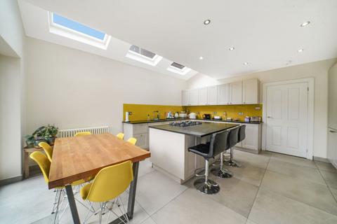 3 Albert Terrace, London, NW10 8PN