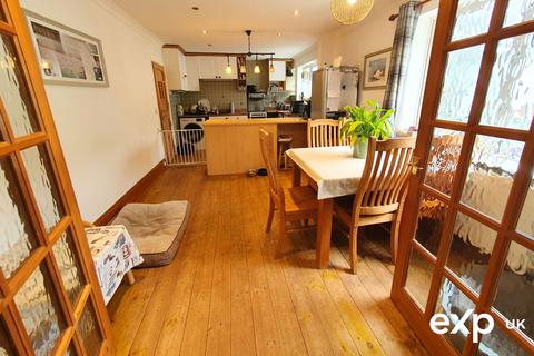 40 Carters Avenue, Hamworthy, Poole, BH15 4JU