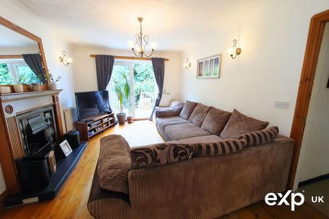 40 Carters Avenue, Hamworthy, Poole, BH15 4JU