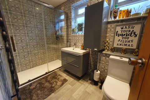 16 Allens Road, Upton, Poole, BH16 5BU