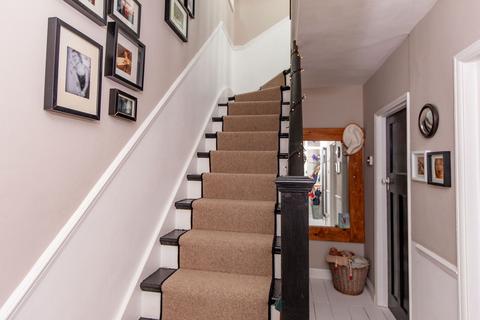 13 Bay Tree Road, Bath, BA1 6NB