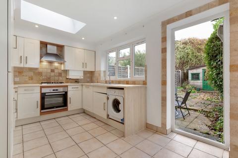 8 Edna Road, Raynes Park, London, SW20 8BT