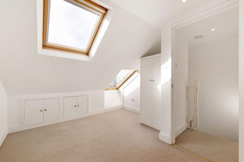 8 Edna Road, Raynes Park, London, SW20 8BT