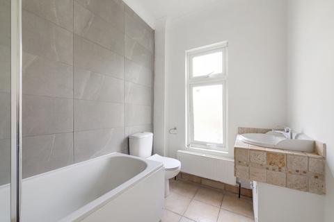 8 Edna Road, Raynes Park, London, SW20 8BT