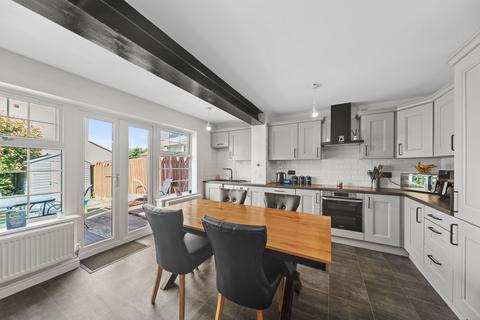 15 Bretton Close, Brierley, Barnsley, S72 9LP