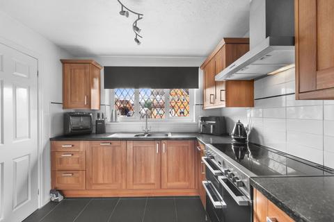 5 Ashworth Road, Pontefract, WF8 2UJ