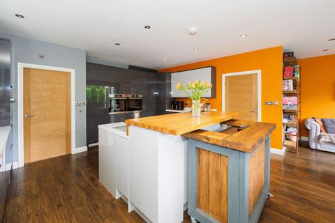 87c Pontefract Road, Ackworth, Pontefract, WF7 7EF