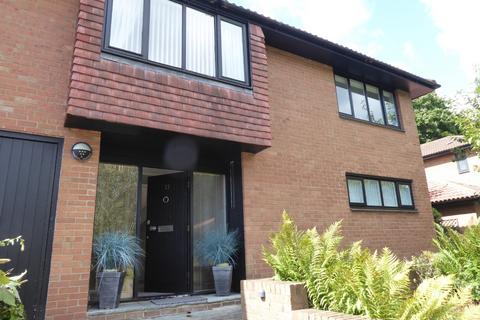 undefined, Lindisfarne Close, Jesmond, Newcastle upon Tyne NE2