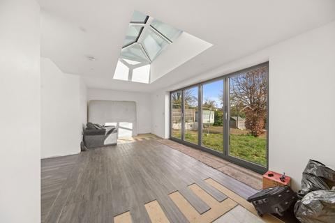 97 Ackworth Road, Featherstone, Pontefract, WF7 5ND