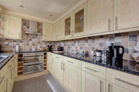 13 The Falcons, Gullane, EH31 2EB