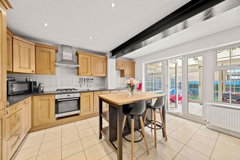 17 Bretton Close, Brierley, Barnsley, S72 9LP