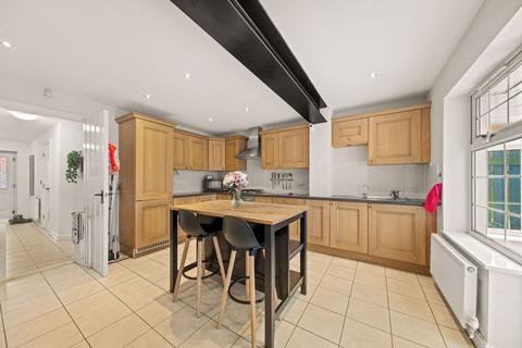 17 Bretton Close, Brierley, Barnsley, S72 9LP