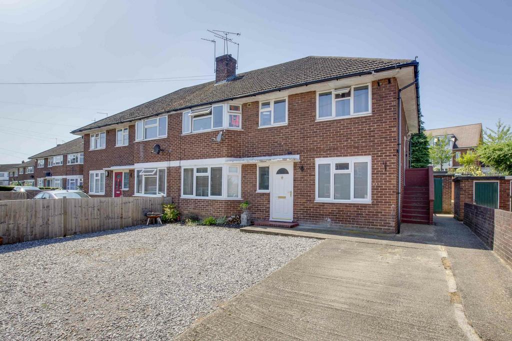 41 Whurley Way, SL6 7 SU (LOW RES)-12