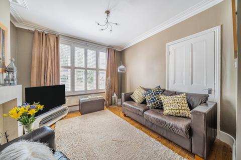 37 Chaffinch Road, Beckenham, BR3 4LT