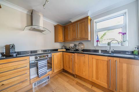 37 Chaffinch Road, Beckenham, BR3 4LT
