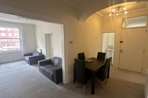 4 bedroom flat to rent, Finchley Road, St Johns Wood, NW8