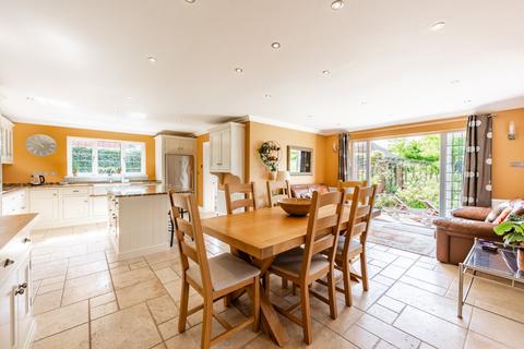 4 bedroom detached house for sale, Long Road, Framingham Earl, Norwich