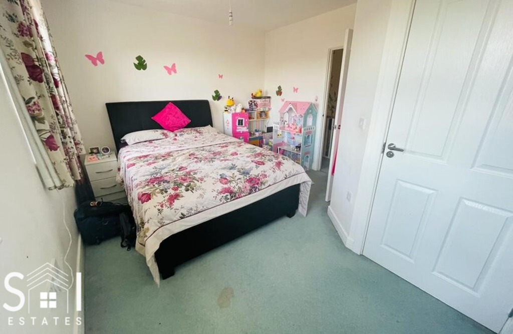 BEDROOM1.png
