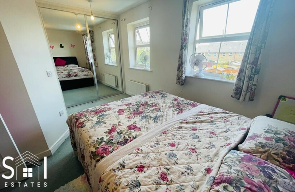 BEDROOM1..png