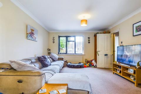 3 bedroom semi-detached house for sale, Celandine Close, Highcliffe, Dorset, BH23