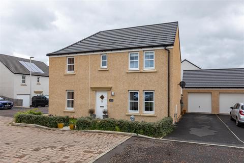 4 bedroom detached house for sale, 22 Knoll Park Place, Galashiels