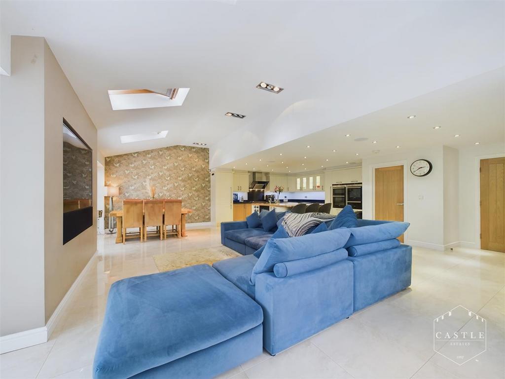 Stunning open plan living kitchen