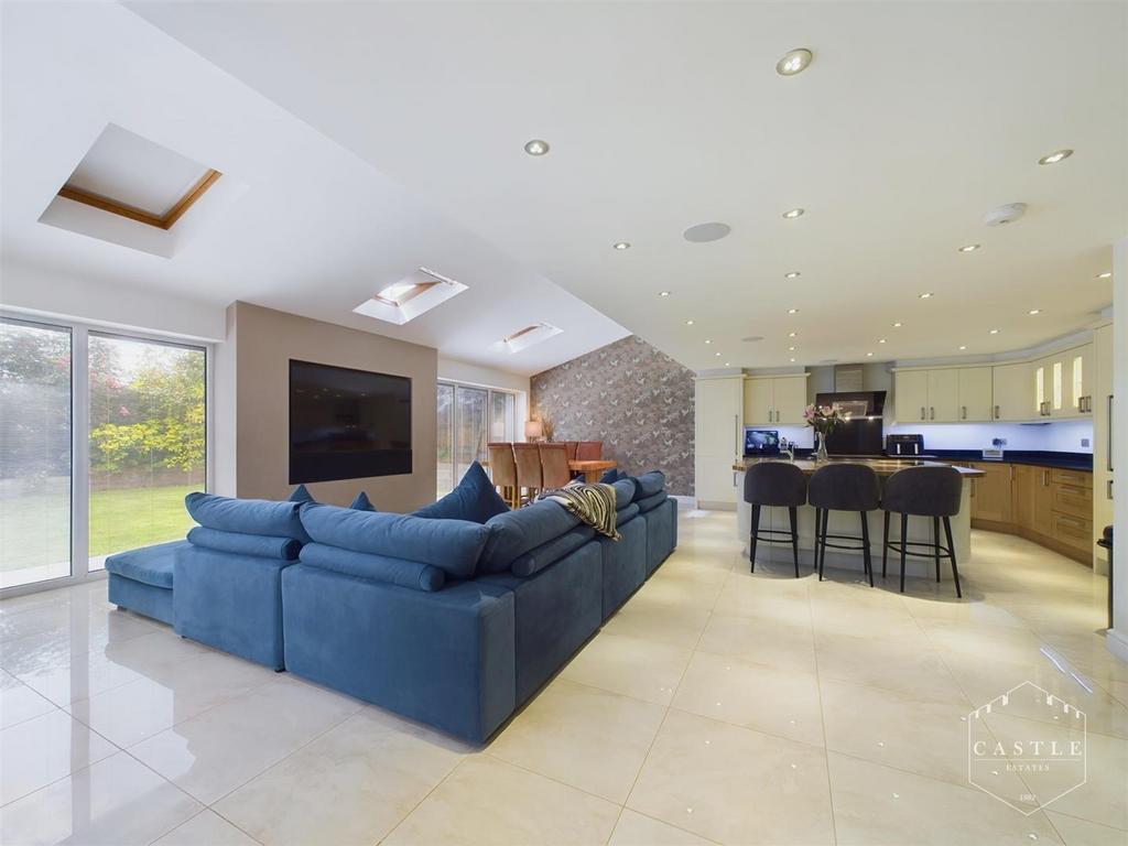 Stunning open plan living kitchen