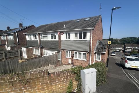 3 bedroom semi-detached house to rent, Crowther Close, Southampton